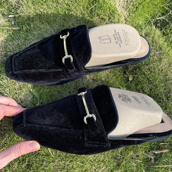 Steve Madden Black Rilee Velvet Mules size 7.5 - Picture 4 of 6